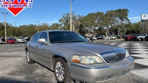 LINCOLN TOWN CAR 2009 2LNHM82V99X623559 image